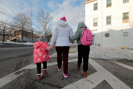 Courts Decide Against White House on Removing Central American Children and Venezuelan Nationals
